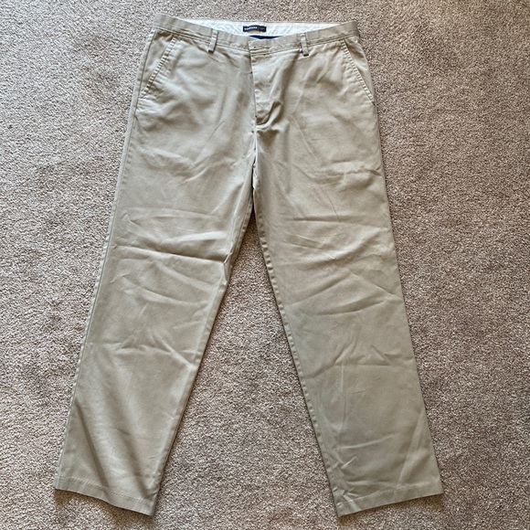 Classic Fit Dockers size 40x34 color tan - Picture 1 of 5